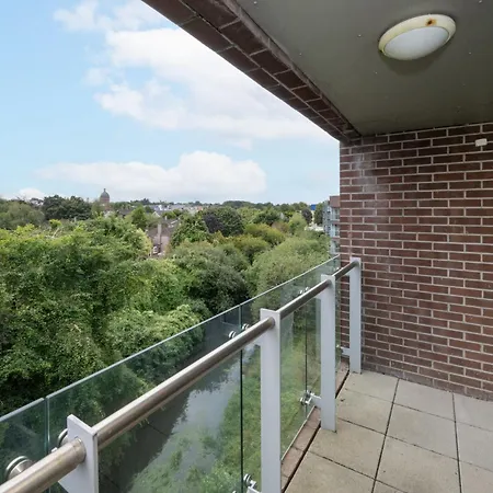 Victoria Mills - Ucc Summer Beds Apartman *