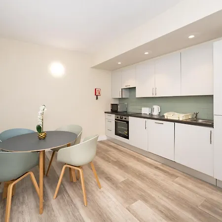 Victoria Mills - Ucc Summer Beds Apartman Cork